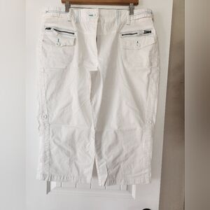 White Capris With Blue Stitching - Size 18